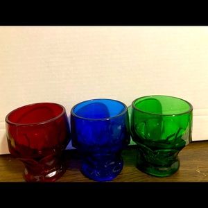 Drinking cups different color set of 3